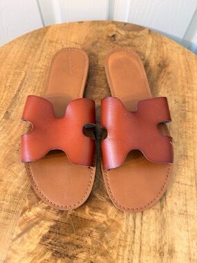 Universal Thread Brown Leather Slide Sandals